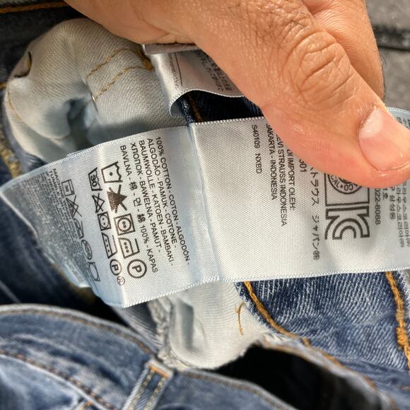 Levi's Jeans Mens Size 38x34 Blue Straight Leg Relaxed Fit Denim Classic Pants - Picture 6 of 11